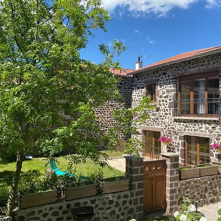 Saint-christophe-sur-dolaison, 4 Pièces, 8 Personnes - Fr-1-582-284 *